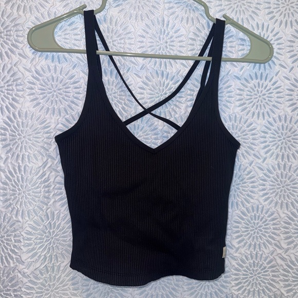 Vuori Tops - Vuori Black Criss-Cross Ribbed Tank
